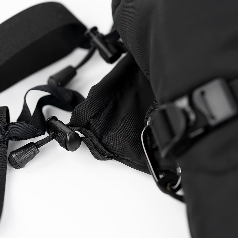Jet Mittens (Black) | Untrakt