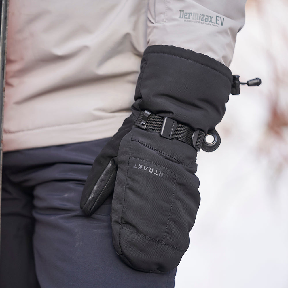 Jet Mittens (Black) | Untrakt