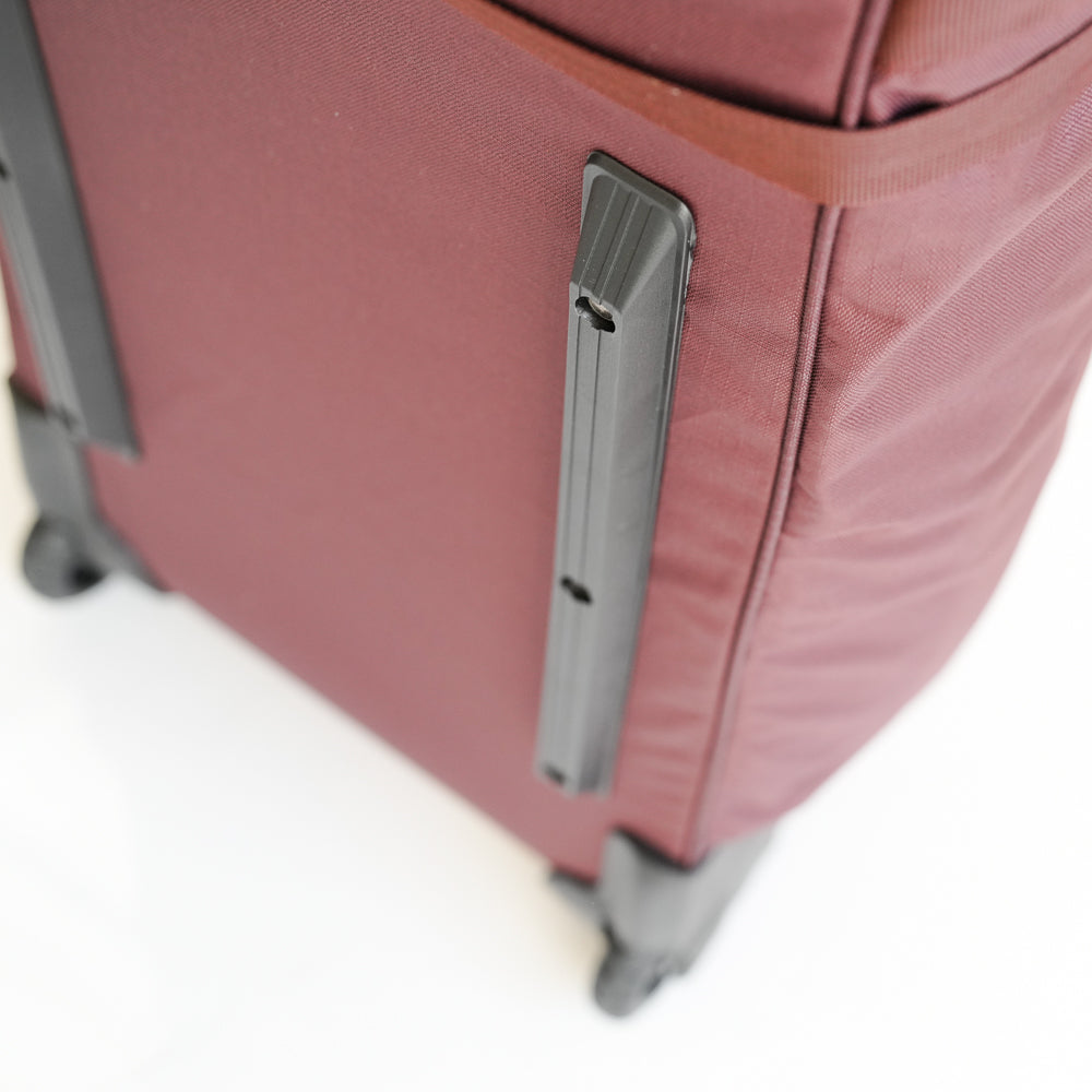Ski Roller Bag (Burgundy) | Untrakt