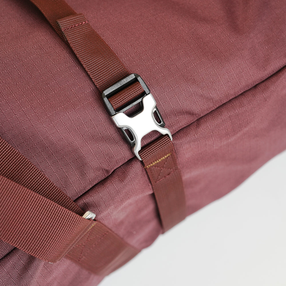 Ski Roller Bag (Burgundy) | Untrakt