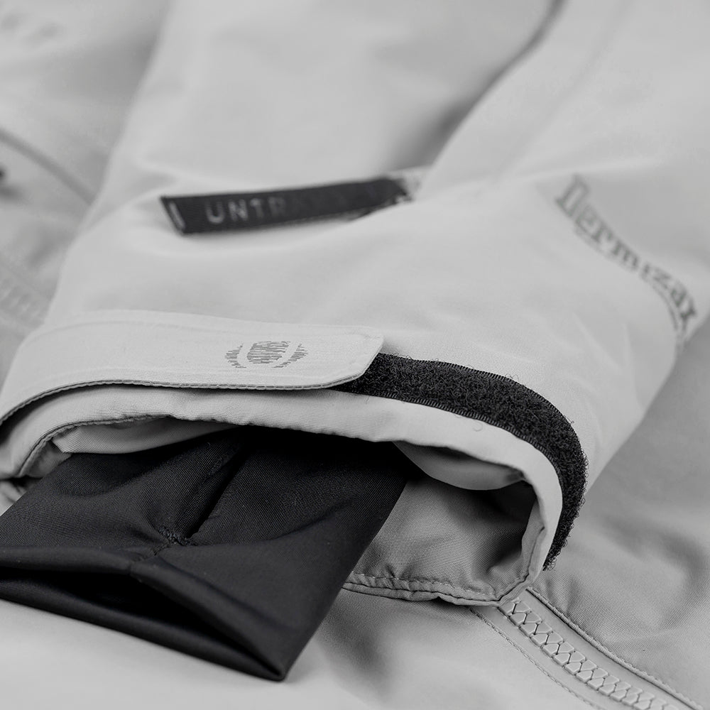 Womens Tephra 2L Insulated Ski Jacket (Moonrock) | Untrakt