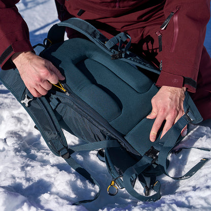 Serac Tour 32L Ski Backpack (Petrol)