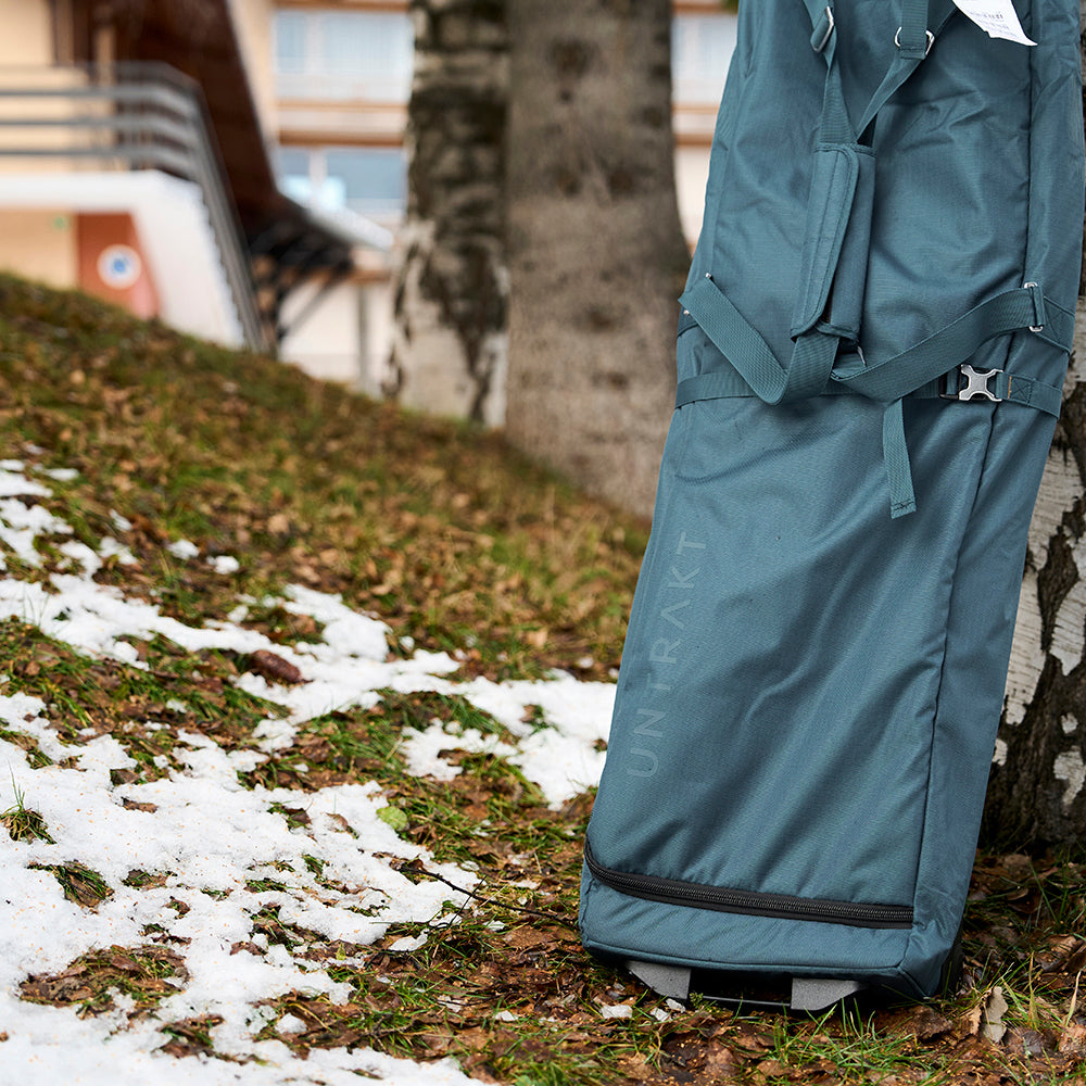 Untrakt Ski Roller Bag (Ink)